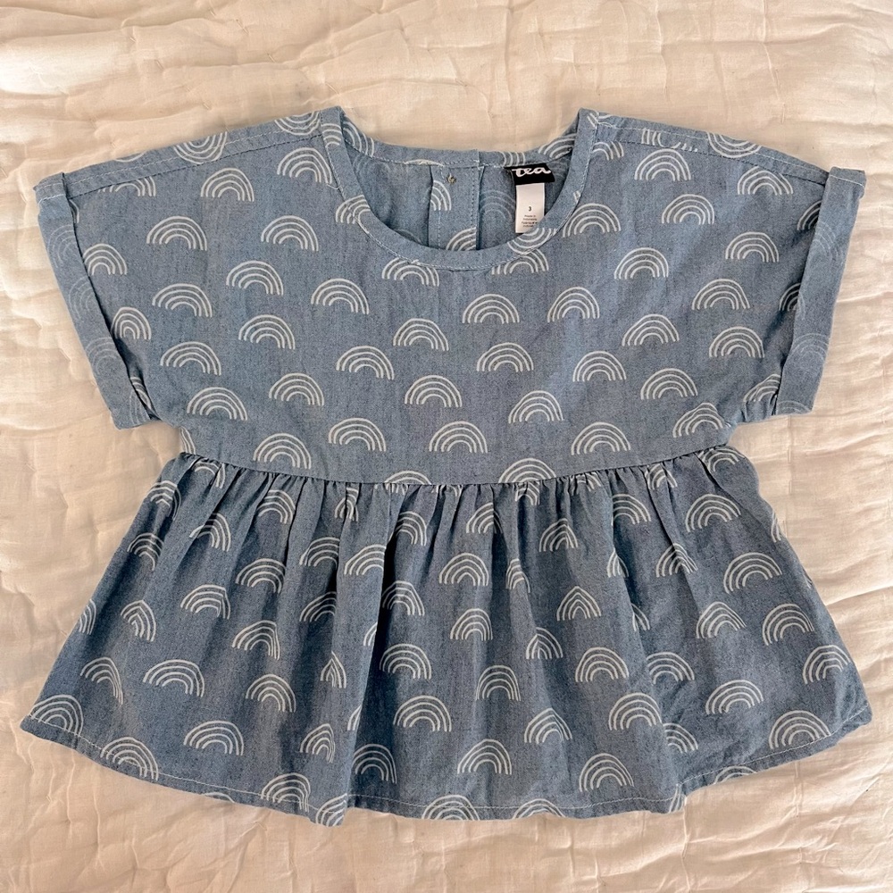 NWOT Tea Collection size 3T chambray rainbow print preplum top